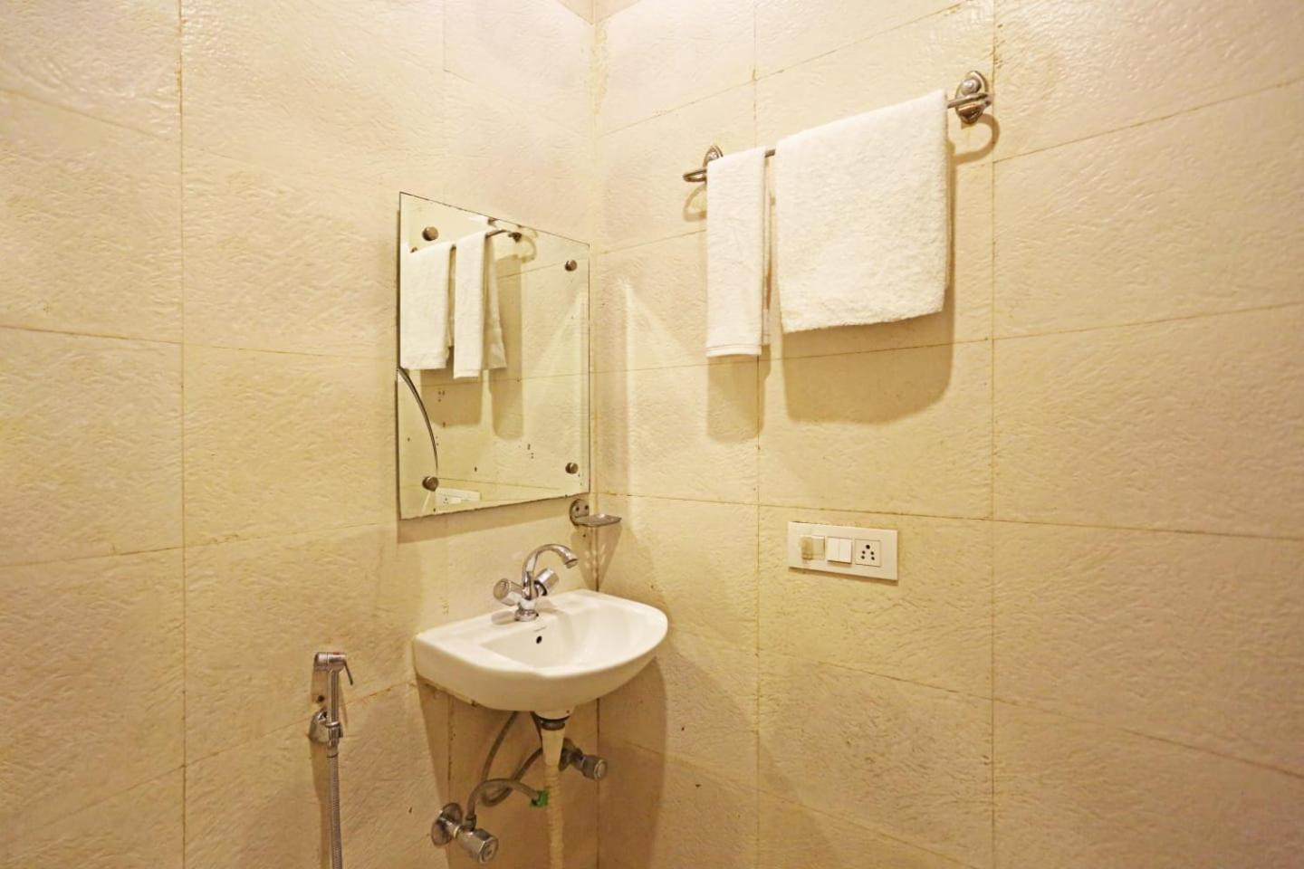 Hotel Broadway Near Delhi Airport New Delhi Extérieur photo
